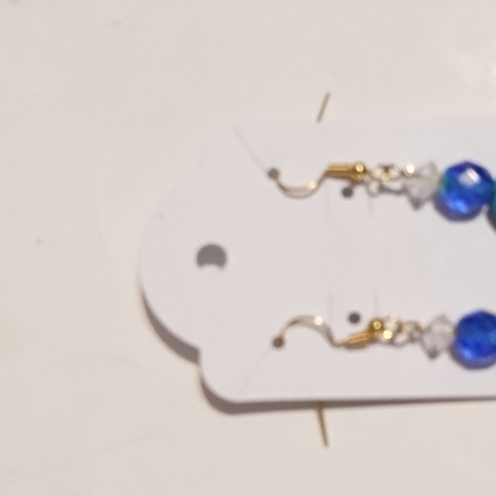 NWT Elegant Blue and Gold Dangle Earrings - Picture 3 of 5